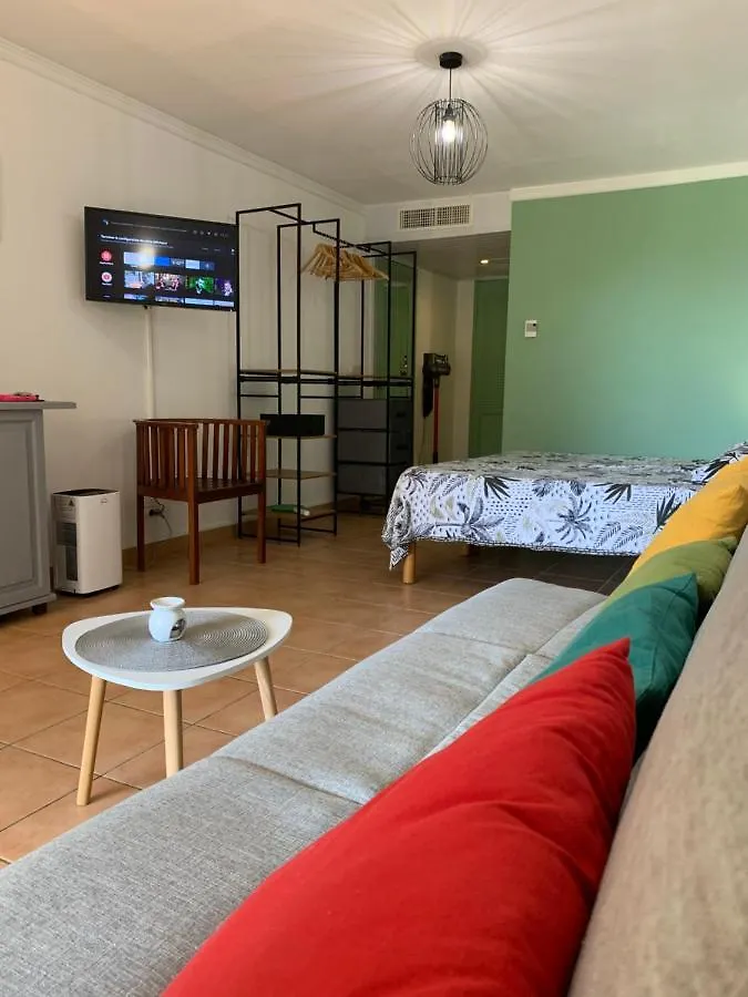 Studio Karatas Village Vacances Anime Sainte Anne 0*, Sainte-Anne (Grande-Terre)